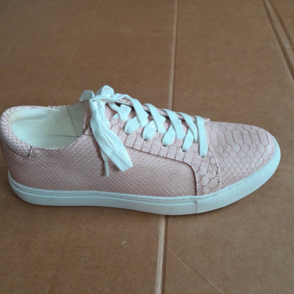 Kenneth Cole Reaction Women's Kam-era Suede Sneaker Blush Size 8.5M - Picture 4 of 8